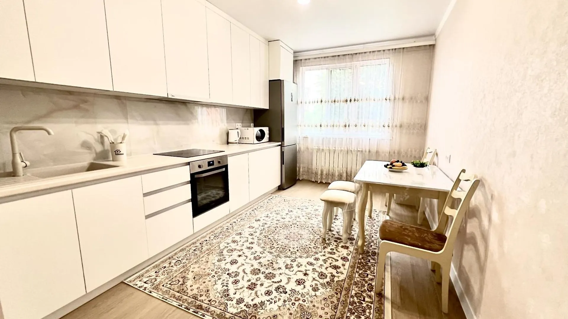 Светлая Акварель Almaty Apartment