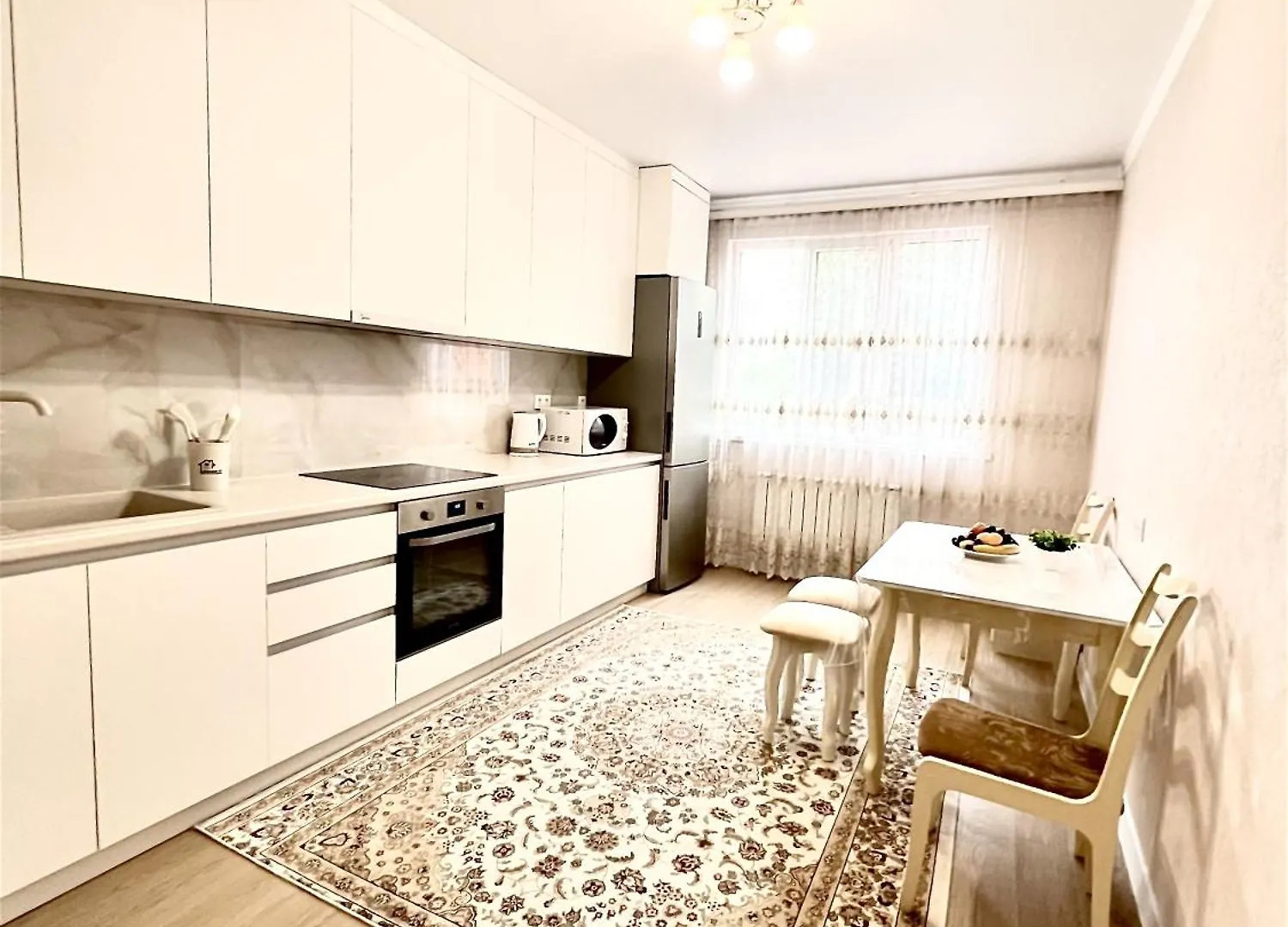 Светлая Акварель Almaty Apartment