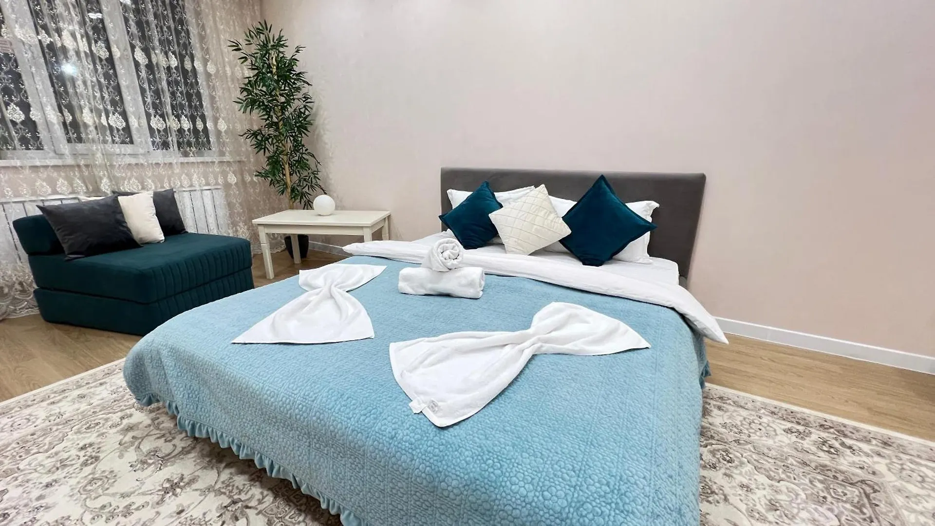 Apartment Светлая Акварель Семейный Уют В Алматы Kasachstan